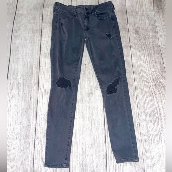 American Eagle Outfitters Denim - AMERICAN EAGLE OUTFITTERS Women’s Super Stretch Denim Skinny Jeans Grey Size 6